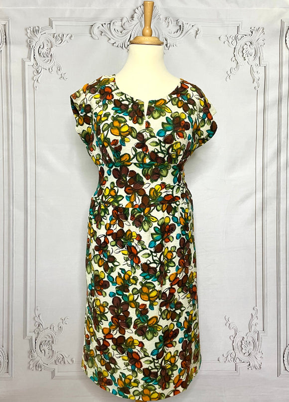 1940s Barkcloth Autumnal Leaves Dress Voluptuous Vintage 1940s Barkcloth Autumnal Leaves Dress Voluptuous Vintage