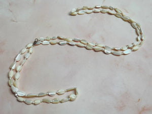 1960s Polished Shell Long Necklace Vintage Necklace Authentic Vintage Pearl One Size 