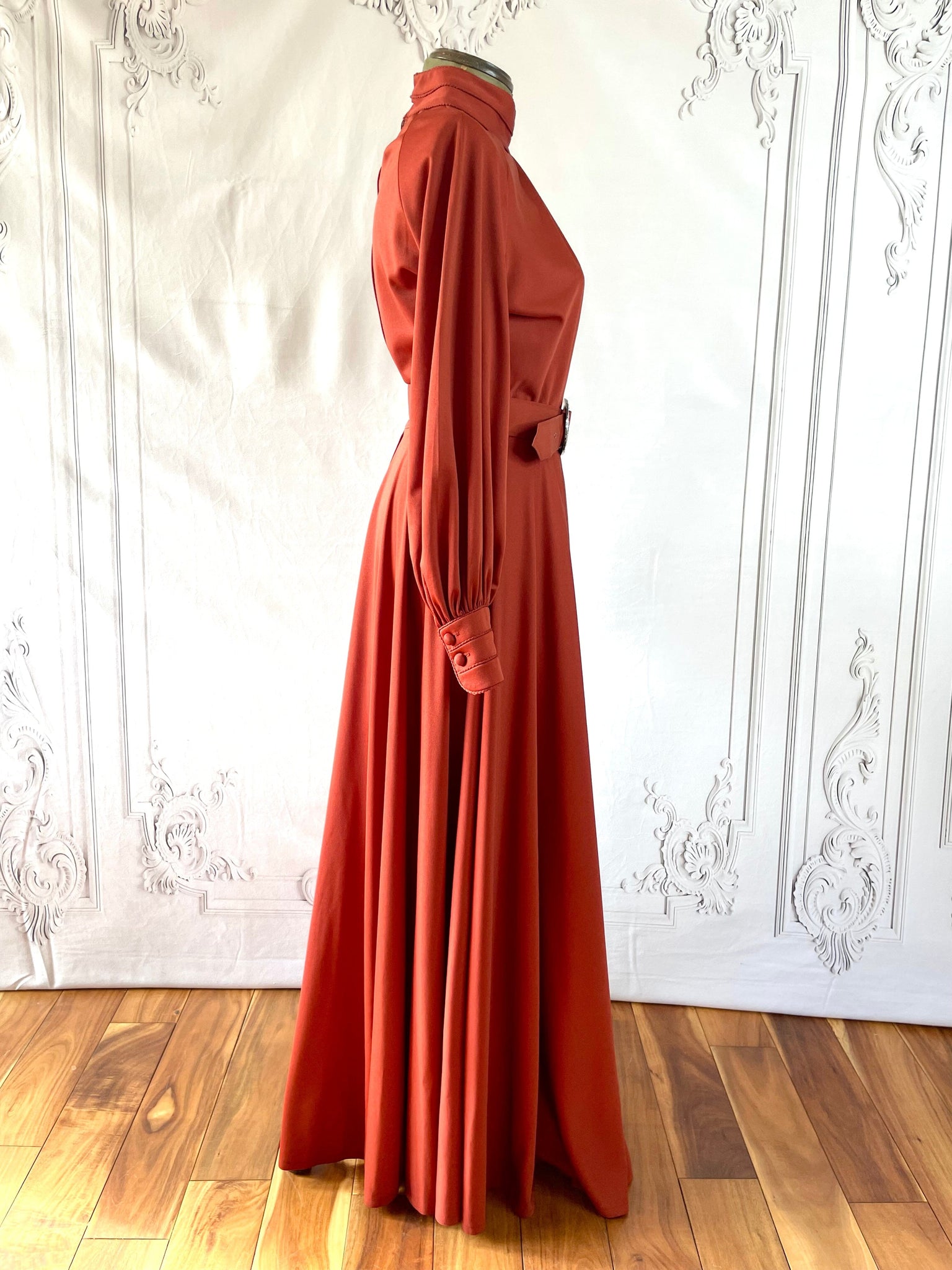 1970s Glamourous Berkertex Rust Maxi Dress – Voluptuous Vintage 1970s Glamourous Berkertex Rust Maxi Dress – Voluptuous Vintage