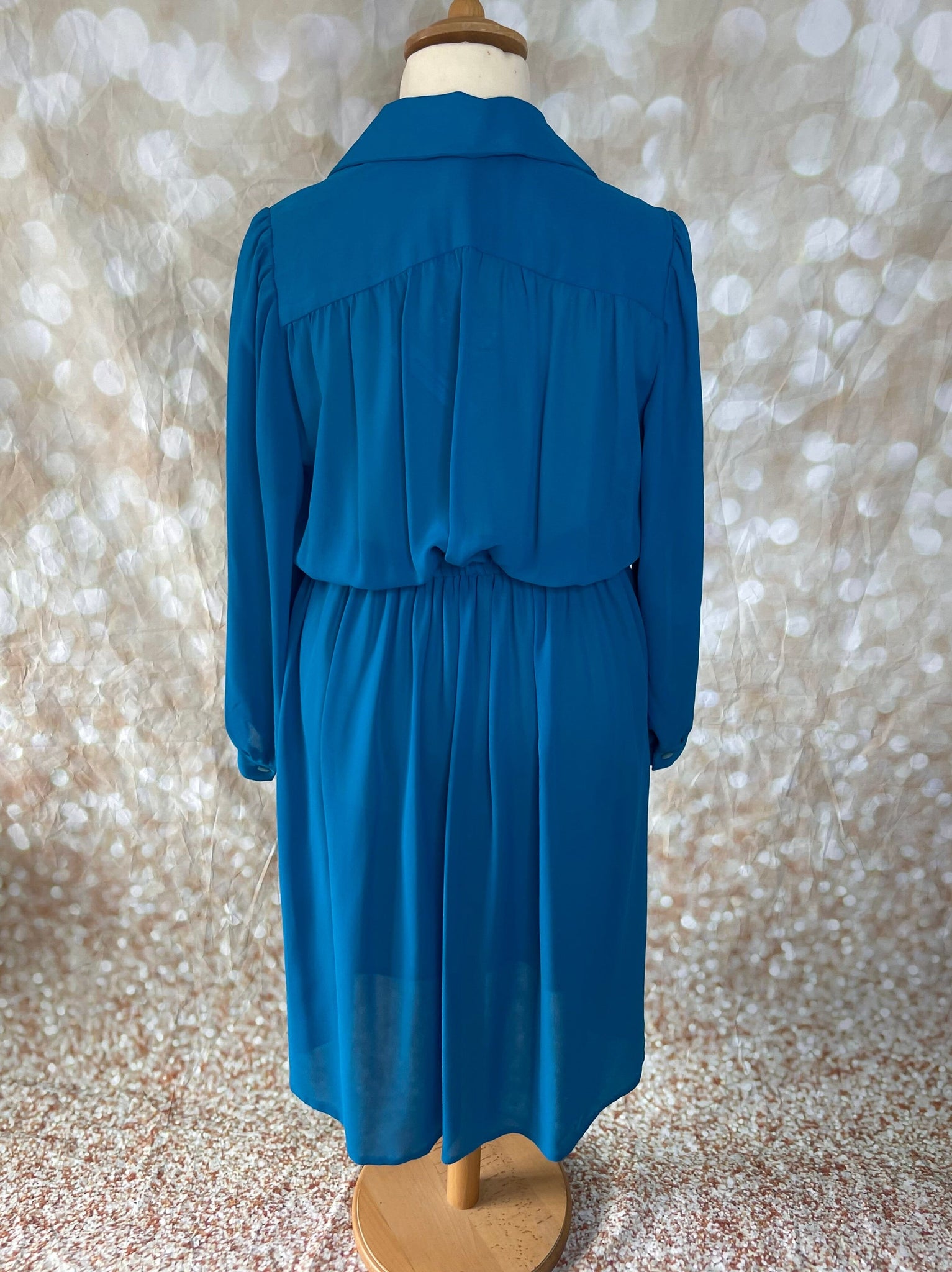 1980s does 1940s Semi-Sheer Shirtwaister Dress Voluptuous Vintage 1980s does 1940s Semi-Sheer Shirtwaister Dress Voluptuous Vintage
