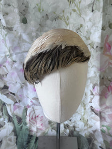 #1950s Curved Feather Hatband Vintage Hat Authentic Vintage 