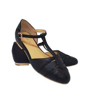 The fabulous Monaco Classic Flats in Black / 36 by Charlie Stone at Voluptuous Vintage