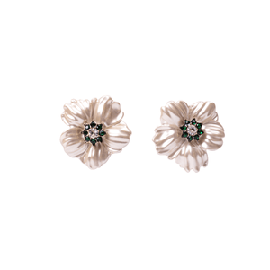 **Pearlised Flower Stud Earrings Earrings Bill Skinner Cream 
