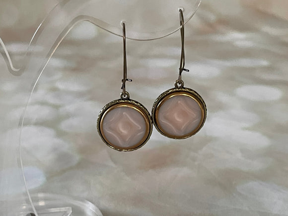 *Vintage Glass Button Brass Earrings Earrings Grandmother's Buttons 